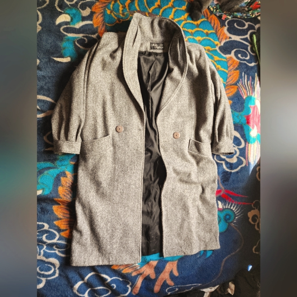 Noble Fashions White And Black Trench Coat